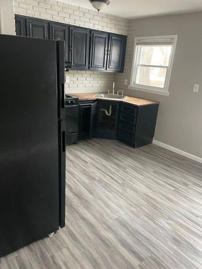 12035 Krenning Ln - Photo 5 of 13