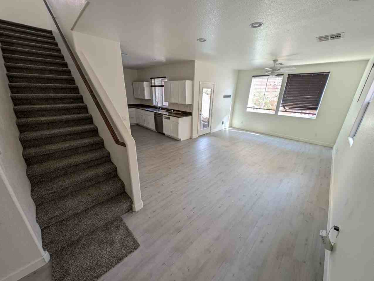 7593 Perla Del Mar Ave - Photo 2 of 20