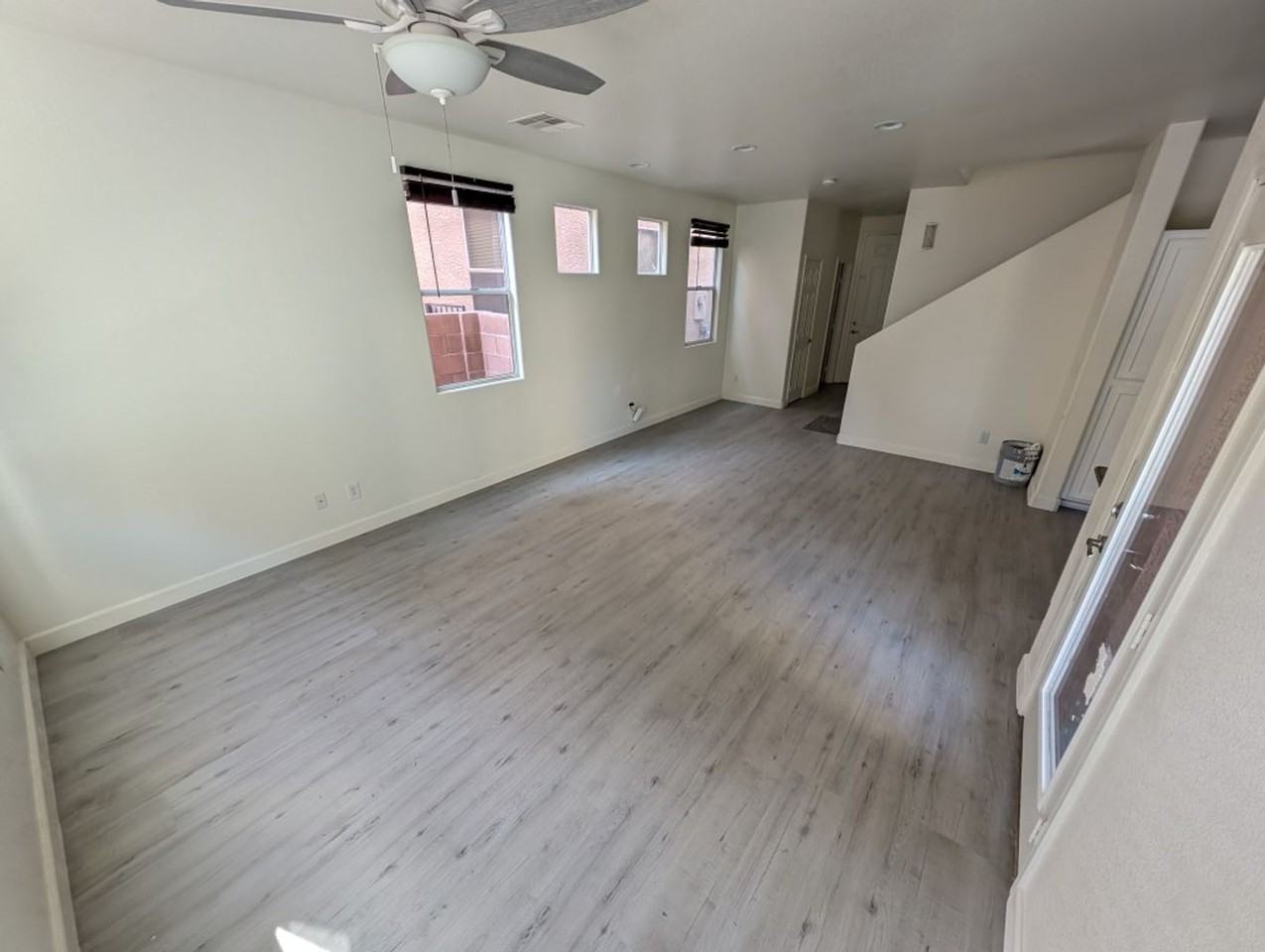 7593 Perla Del Mar Ave - Photo 4 of 20