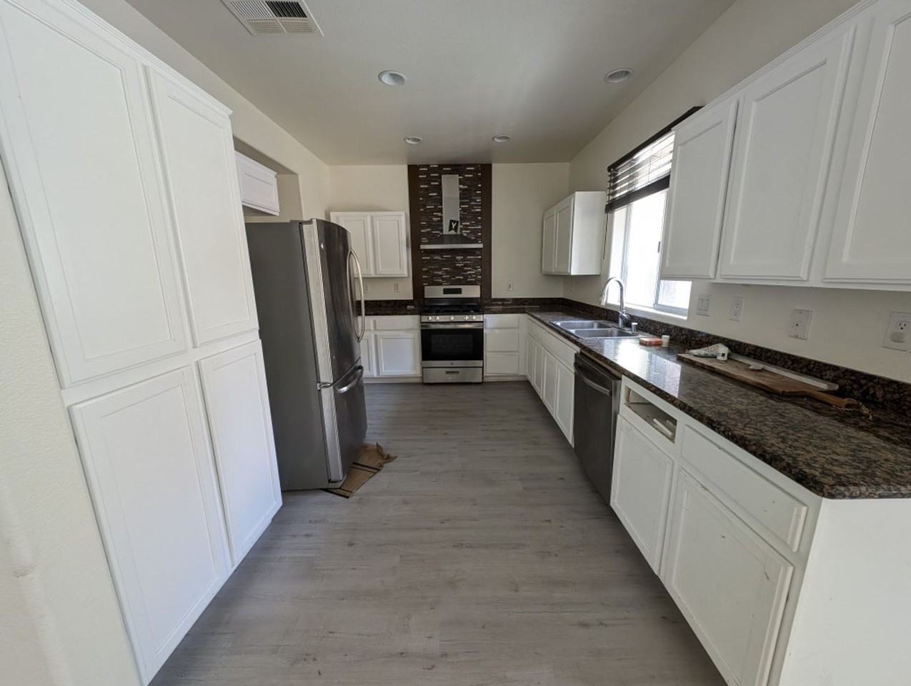 7593 Perla Del Mar Ave - Photo 5 of 20