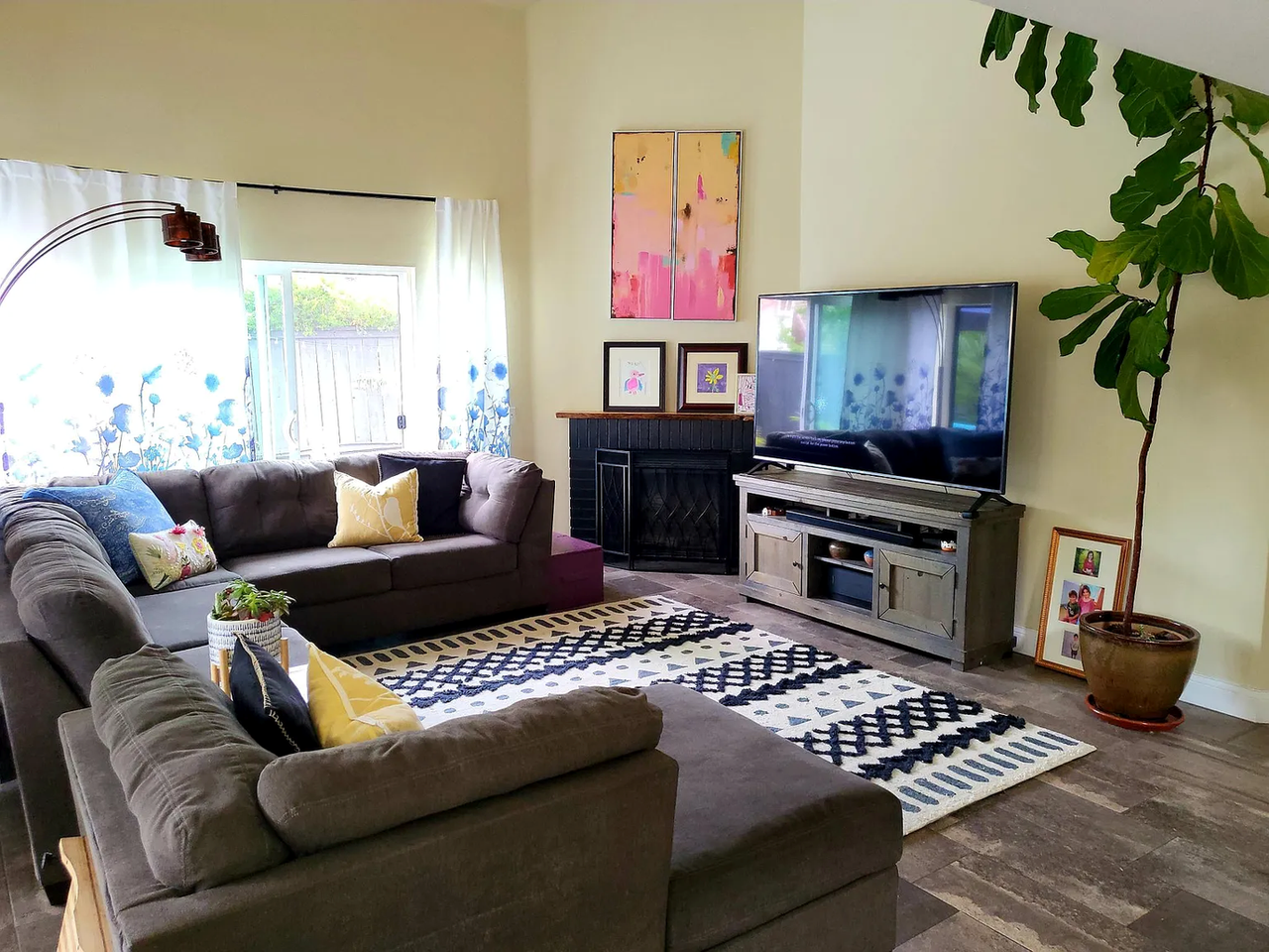 2126 Pine Crest Way - Photo 4 of 17