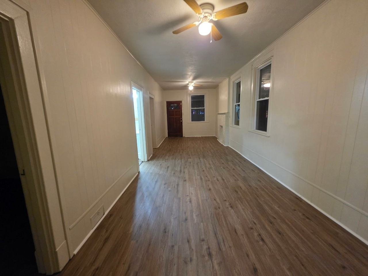 204 Broadway St - Photo 3 of 15