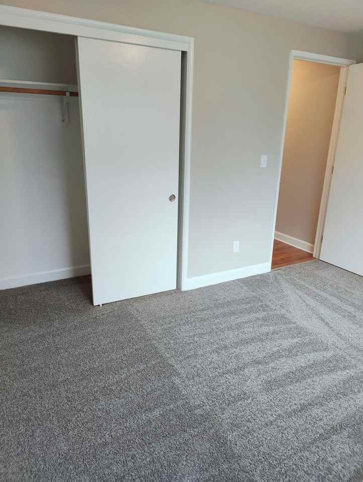 MAC CITY APARTMENTS - Photo 6 of 14