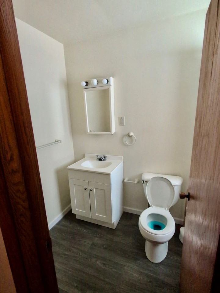 1517 Highview Dr - Photo 6 of 8