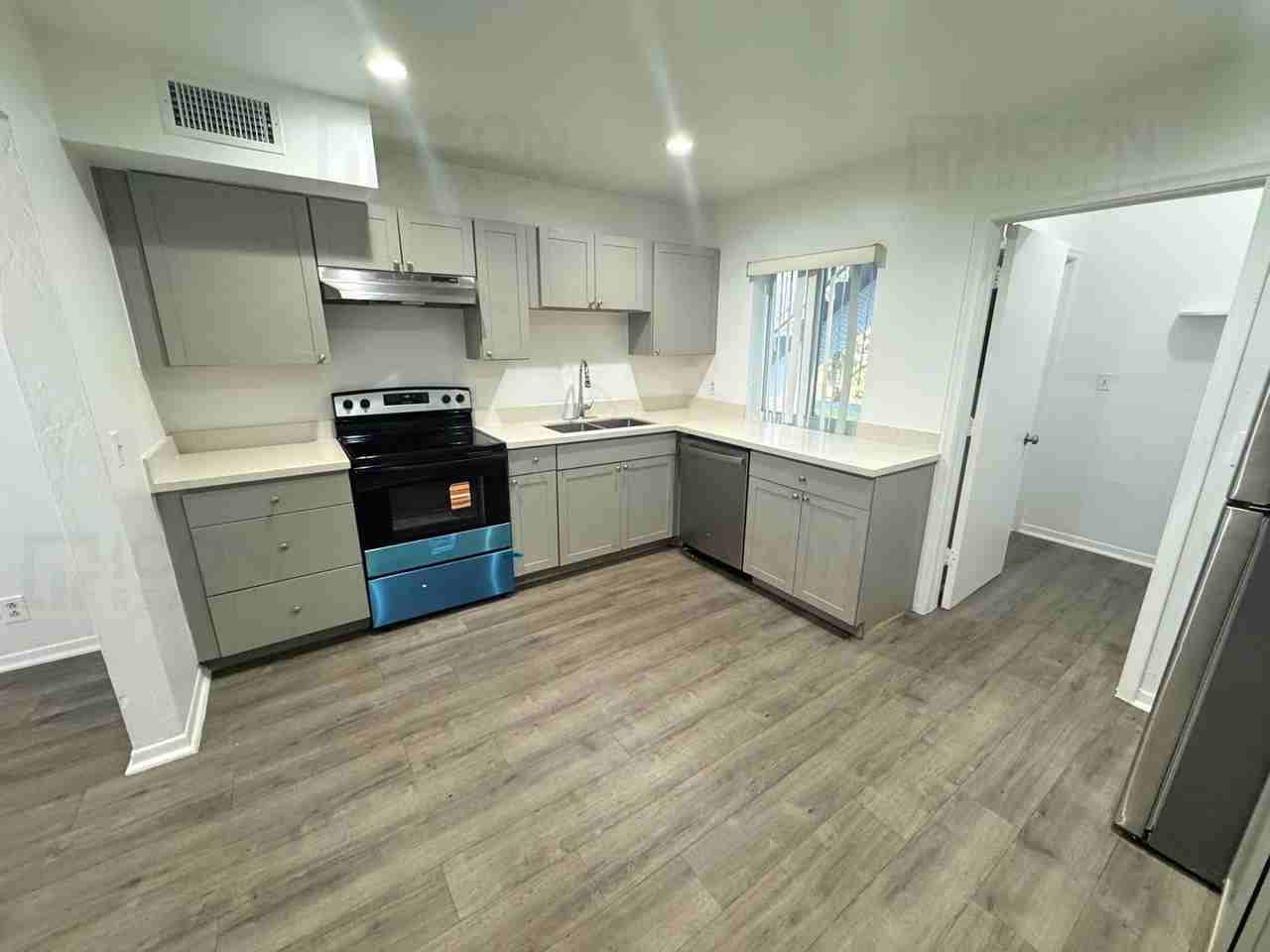 10601 Nw 45th St #1 - Photo 3 of 14