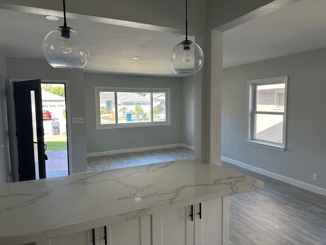 11556 Mcdonald St - Photo 5 of 44