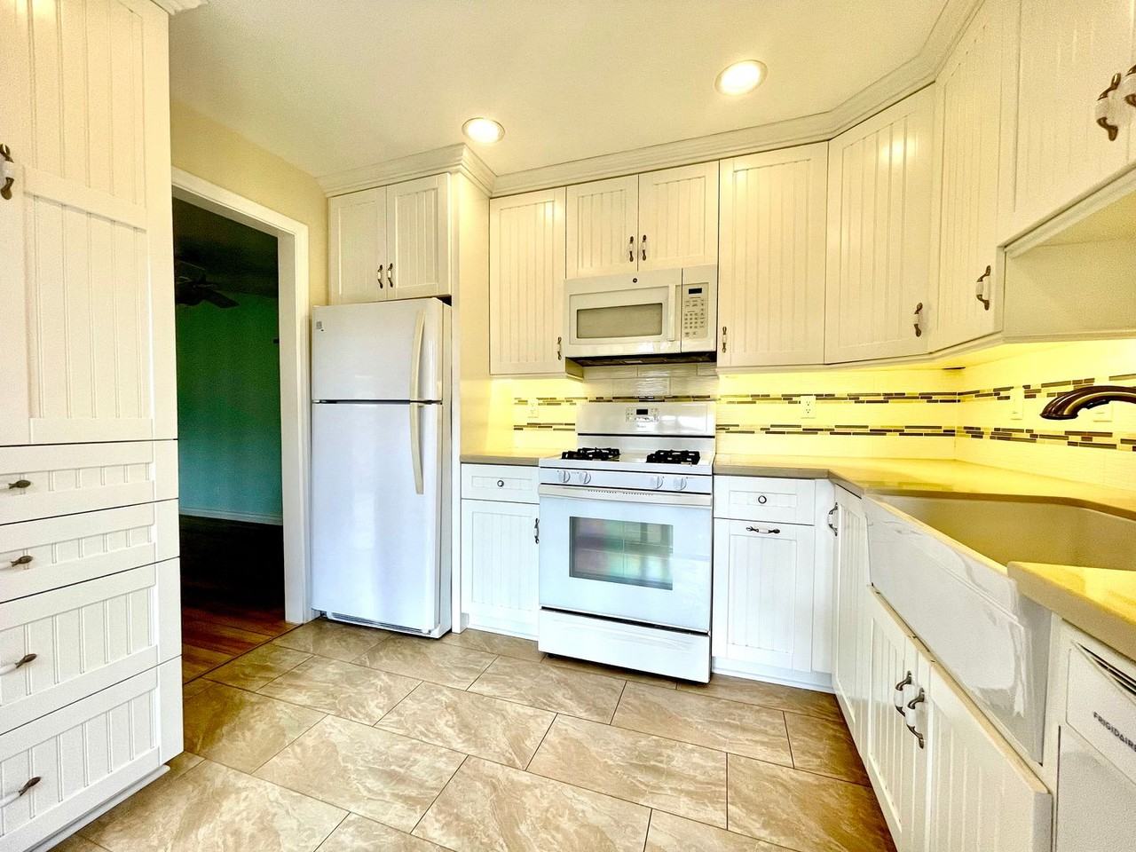16973 Bluewater Ln #71 - Photo 3 of 14