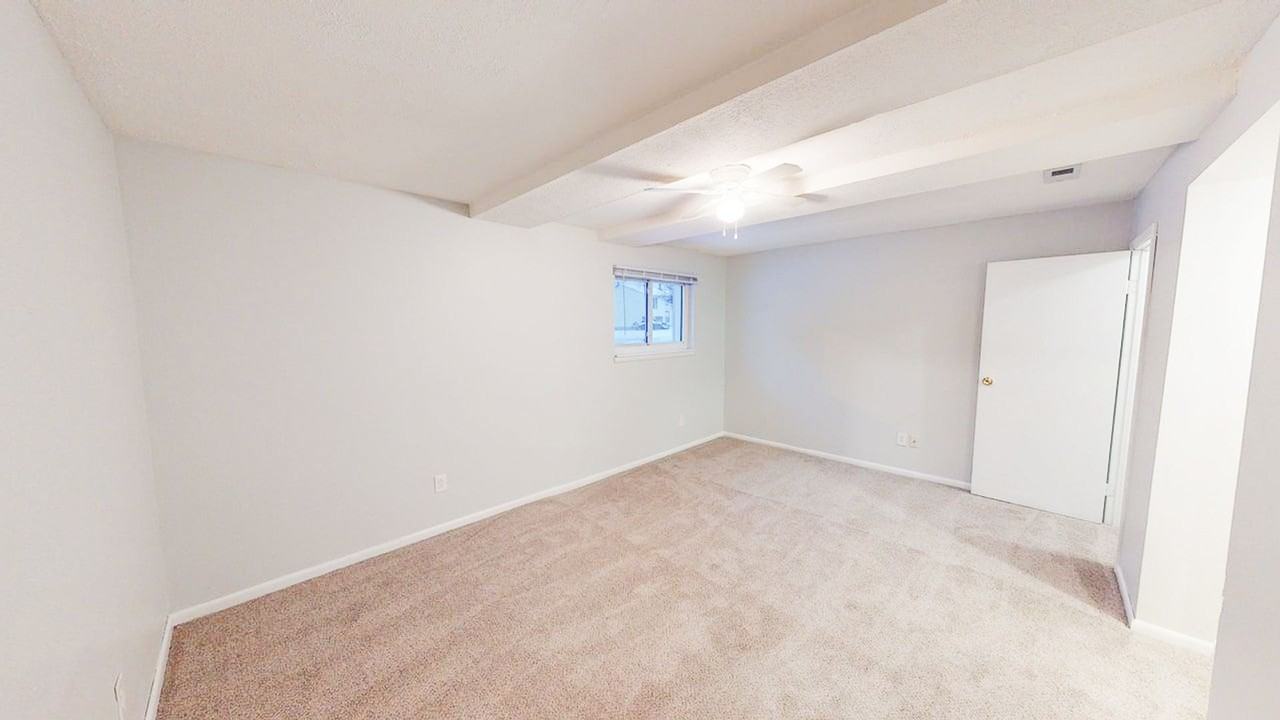 2862 Chatsworth Way - Photo 3 of 35