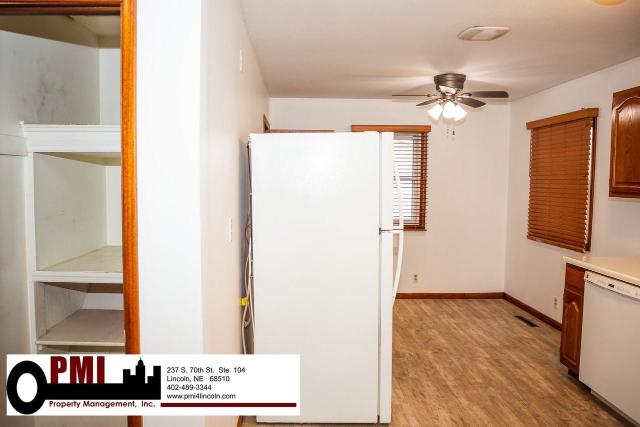 7051 Holdrege St - Photo 6 of 45