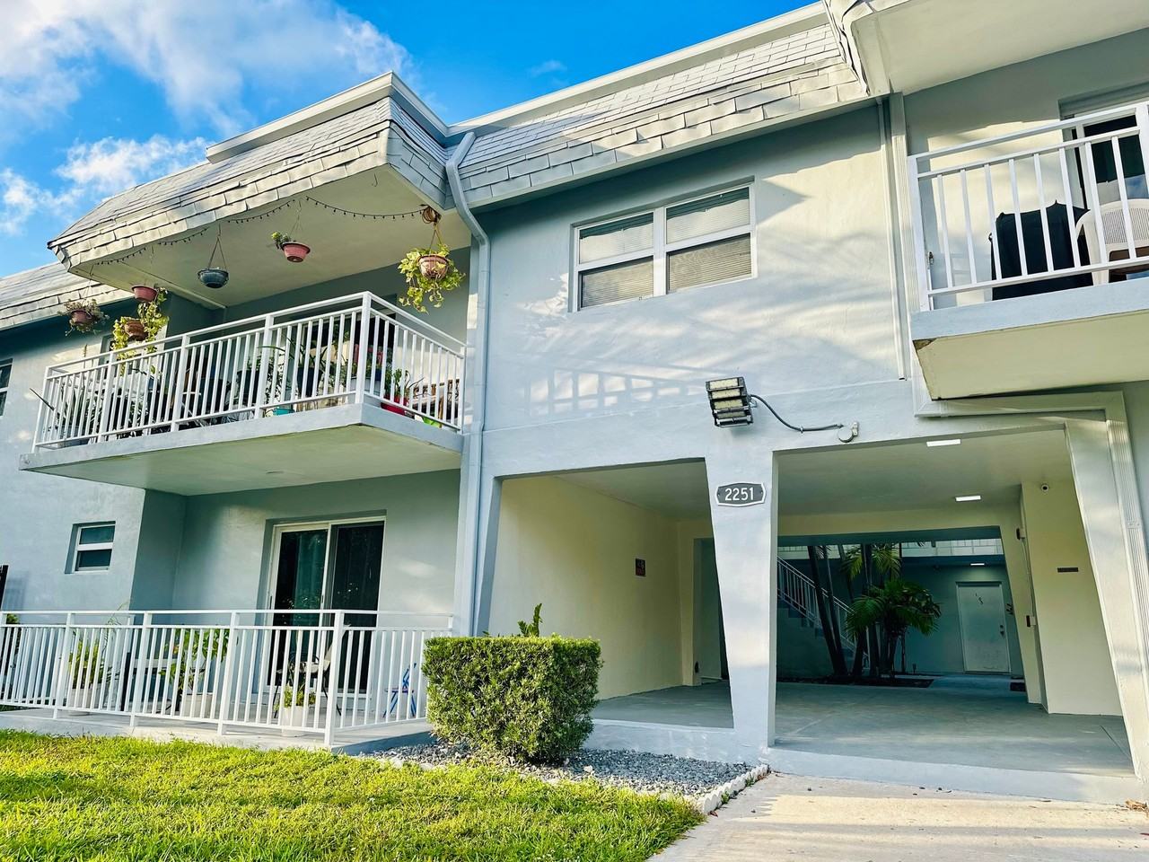 Avalon Apartments - Photo 4 of 5