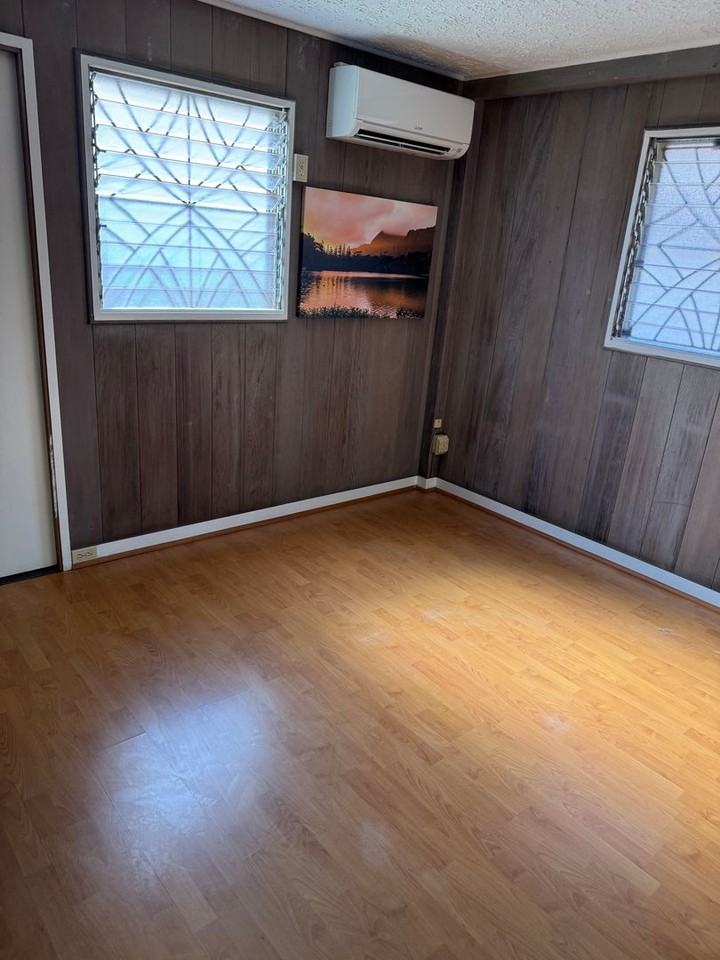 749 Gulick Ave - Photo 3 of 12