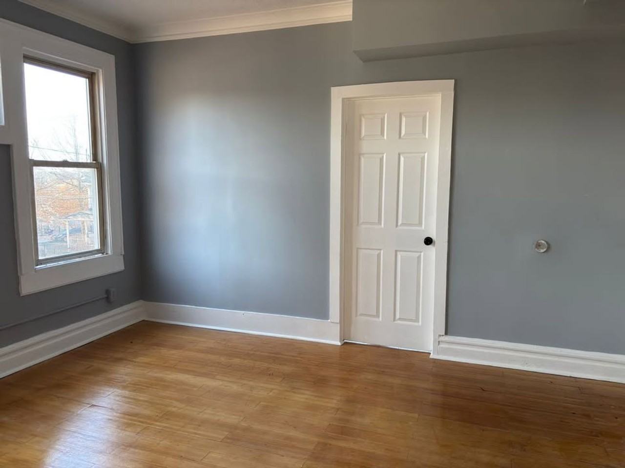 702 S 19th St - Photo 4 of 9