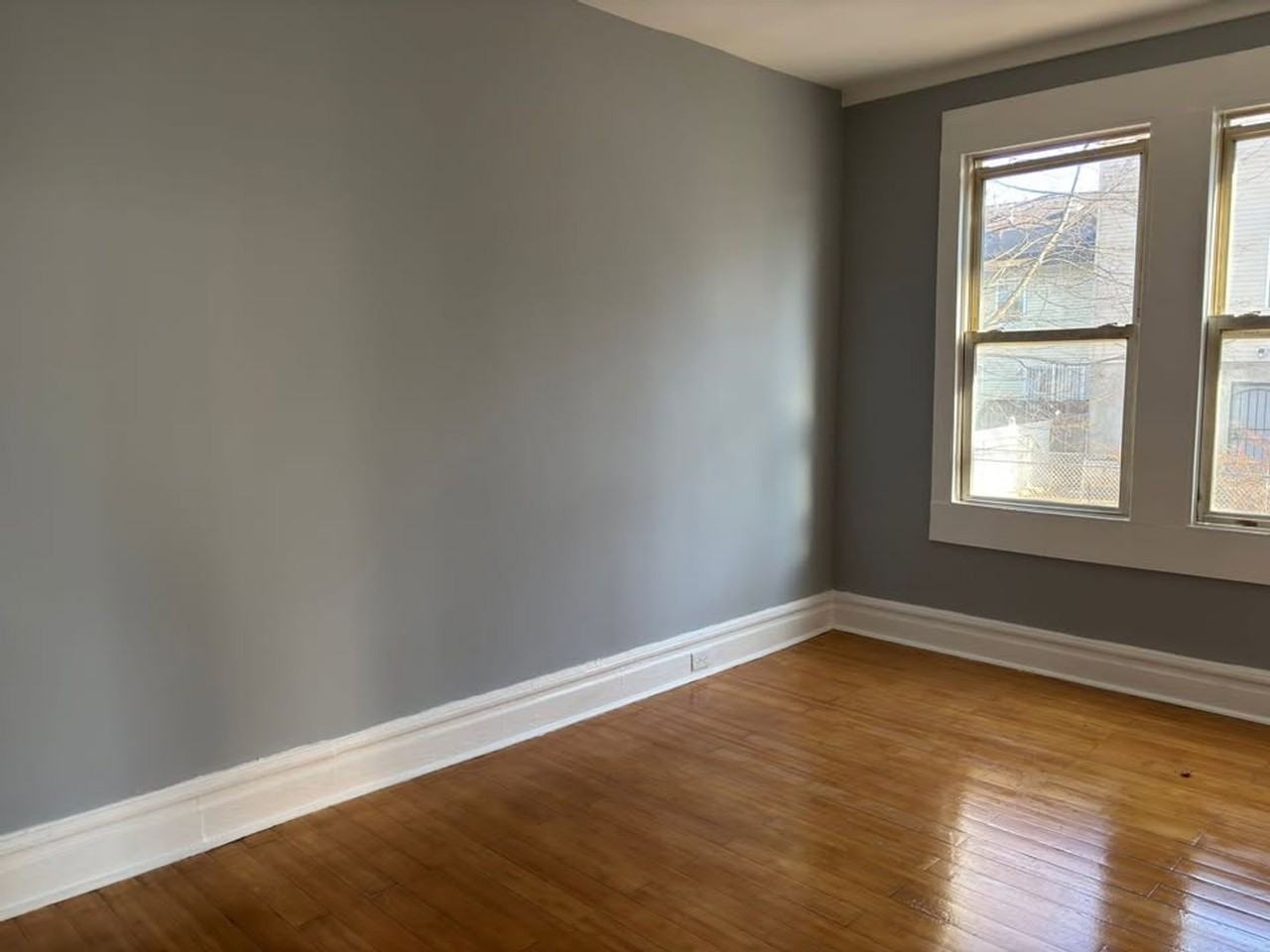 702 S 19th St - Photo 7 of 9