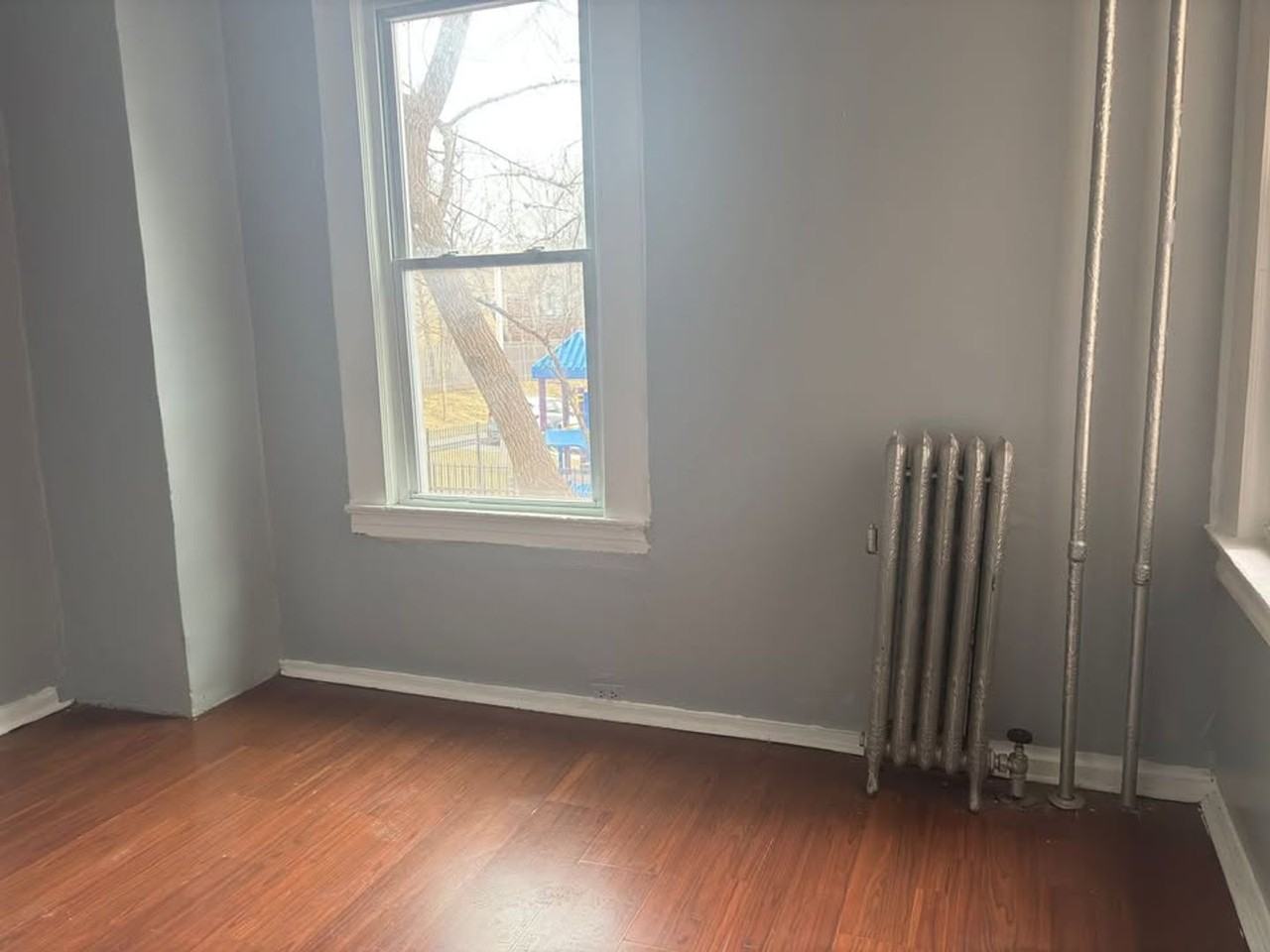 319 Irvine Turner Blvd - Photo 6 of 11