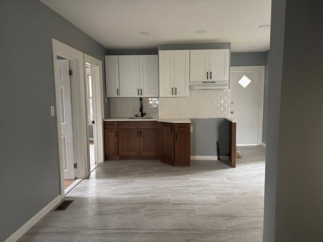 33 Butler St - Photo 4 of 8