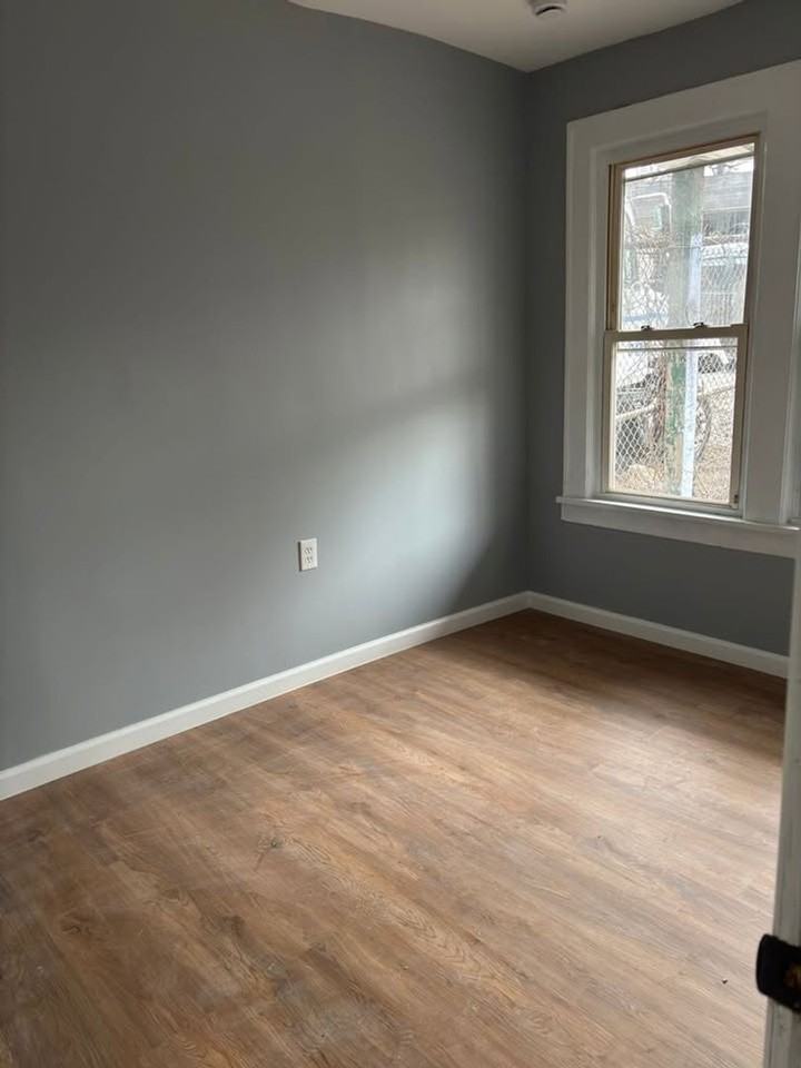 33 Butler St - Photo 7 of 8