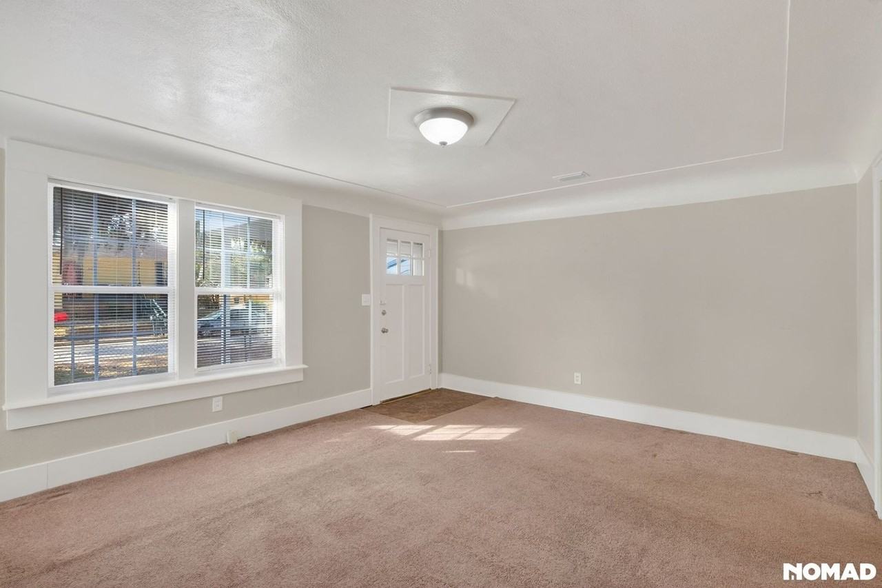 2002 E 51st St - Photo 3 of 31