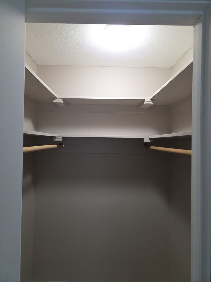 2753 E Hammond Ave - Photo 4 of 6