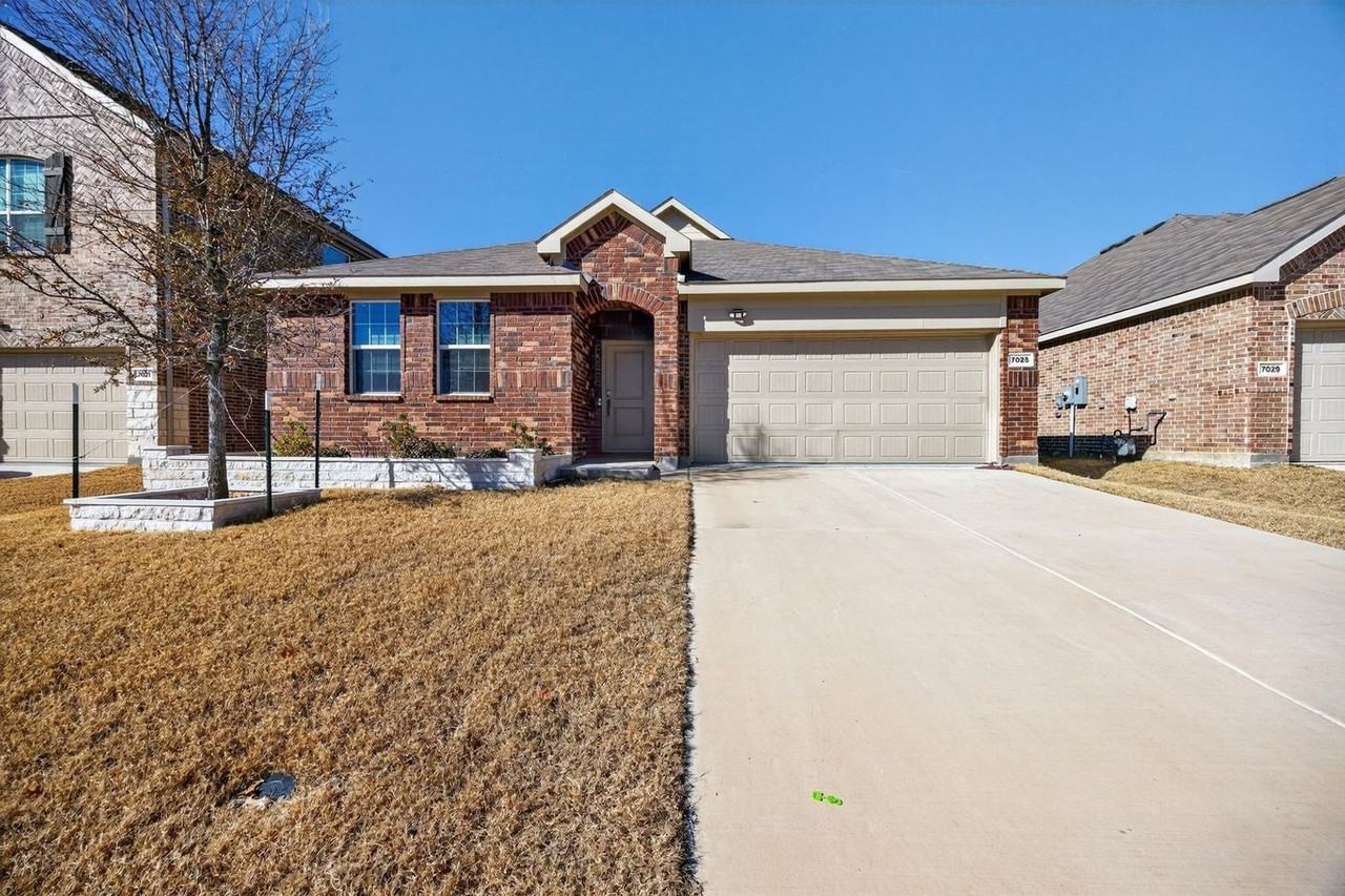 7025 English Elm Trl - Photo 7 of 15