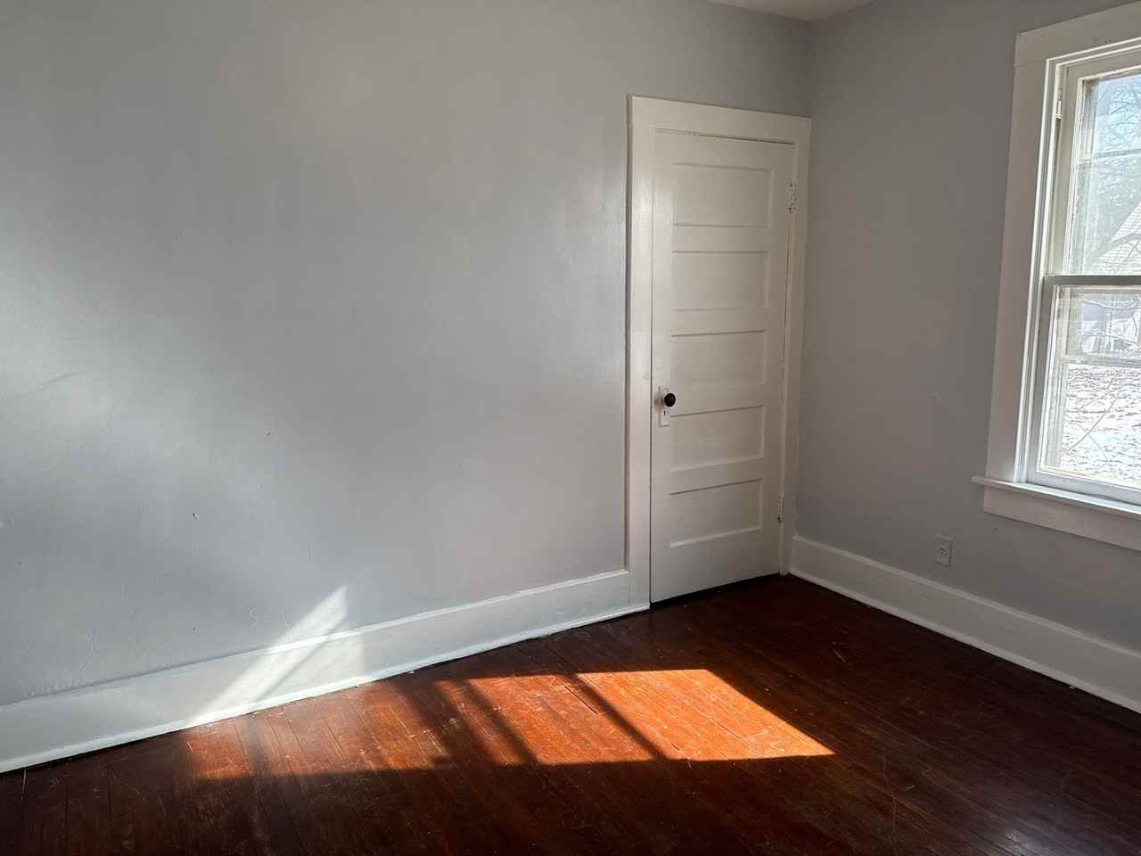 2200 S 13th St - Photo 3 of 7