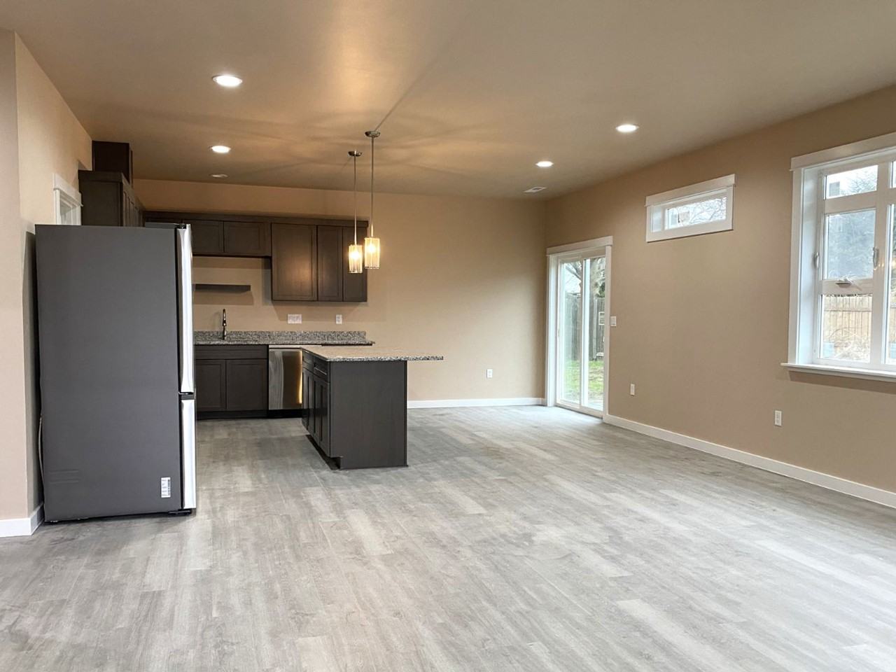 402 402 Lolly Lane - Photo 3 of 18