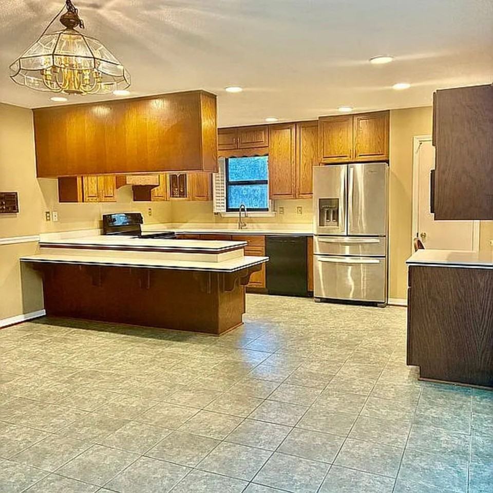 7221 Lakewood Rd - Photo 3 of 30