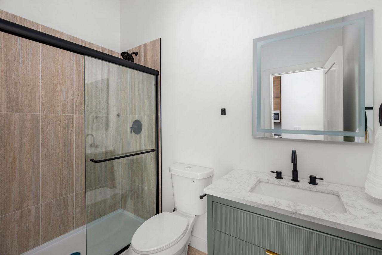 2110 Drescher street - Photo 2 of 20