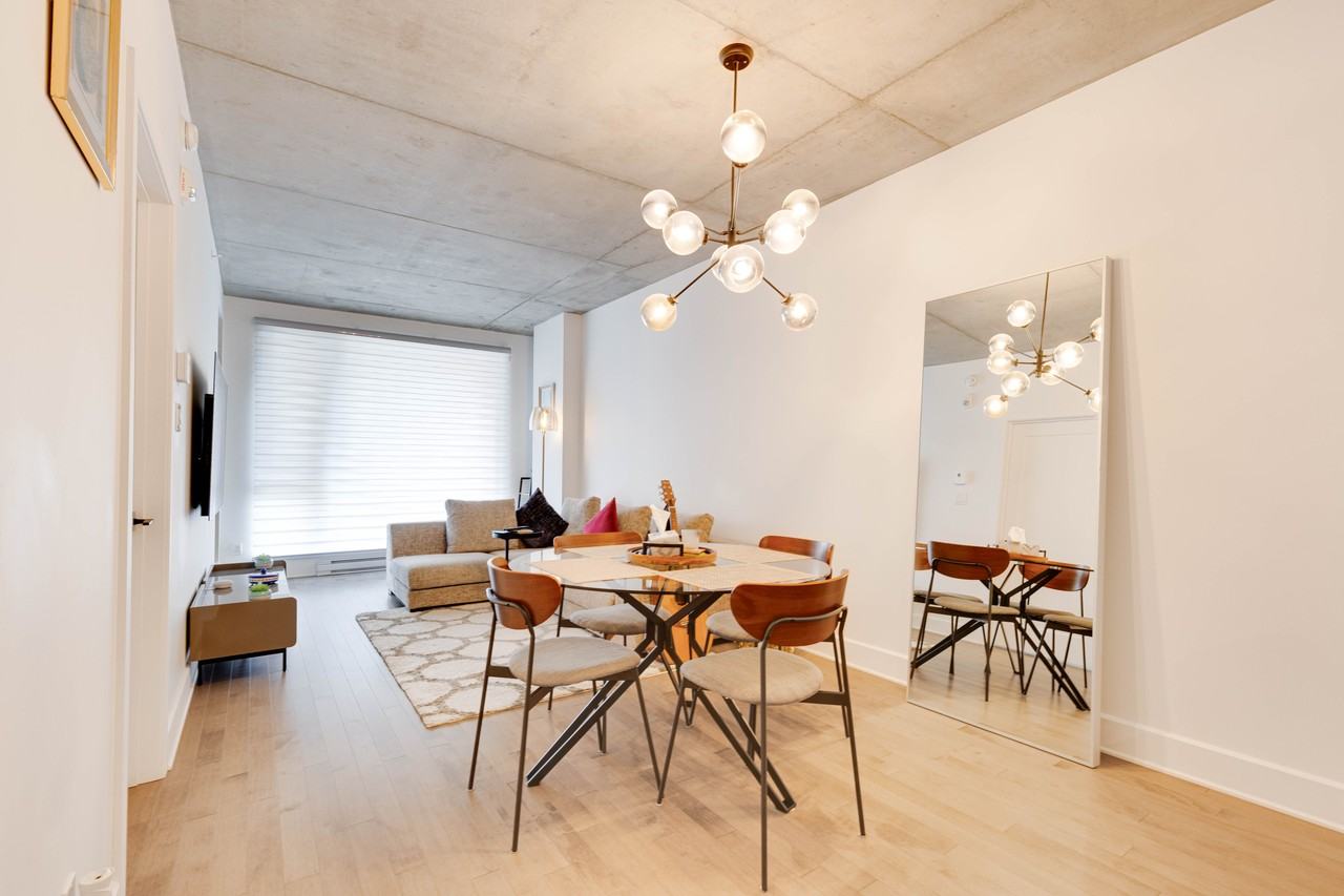 38 Rue Square-Sir-George-Étienne-Cartier #3333 - Photo 2 of 27