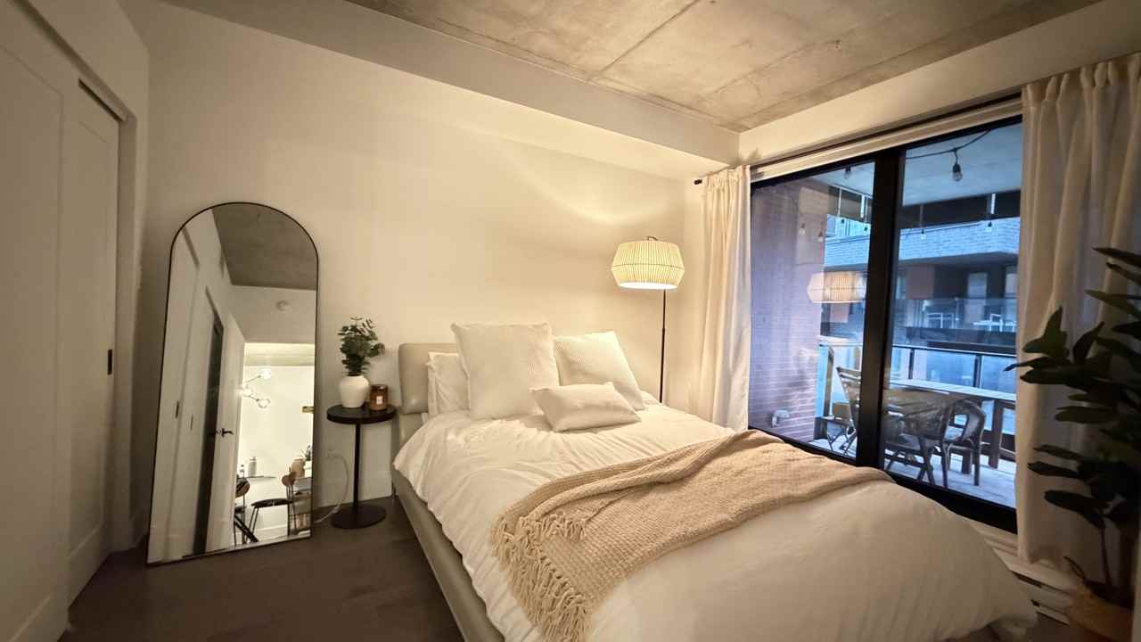 38 Rue Square-Sir-George-Étienne-Cartier #3333 - Photo 6 of 27