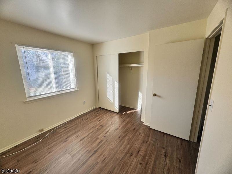 55 Bolton Ct - Photo 2 of 7