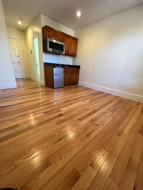 868 Beacon St #8 - Photo 2 of 9