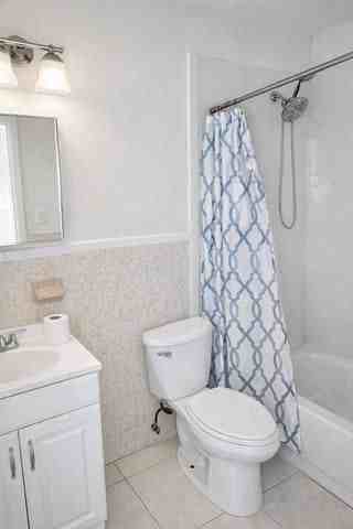 420 Se 22nd St ##2 - Photo 6 of 6