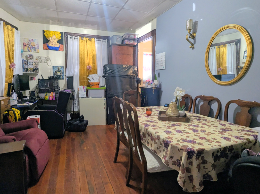 1222 Schlager St - Photo 3 of 6