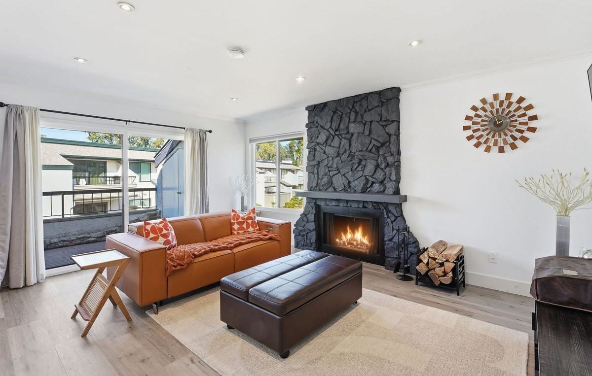 450 W Vermont Ave ##602 - Photo 3 of 23