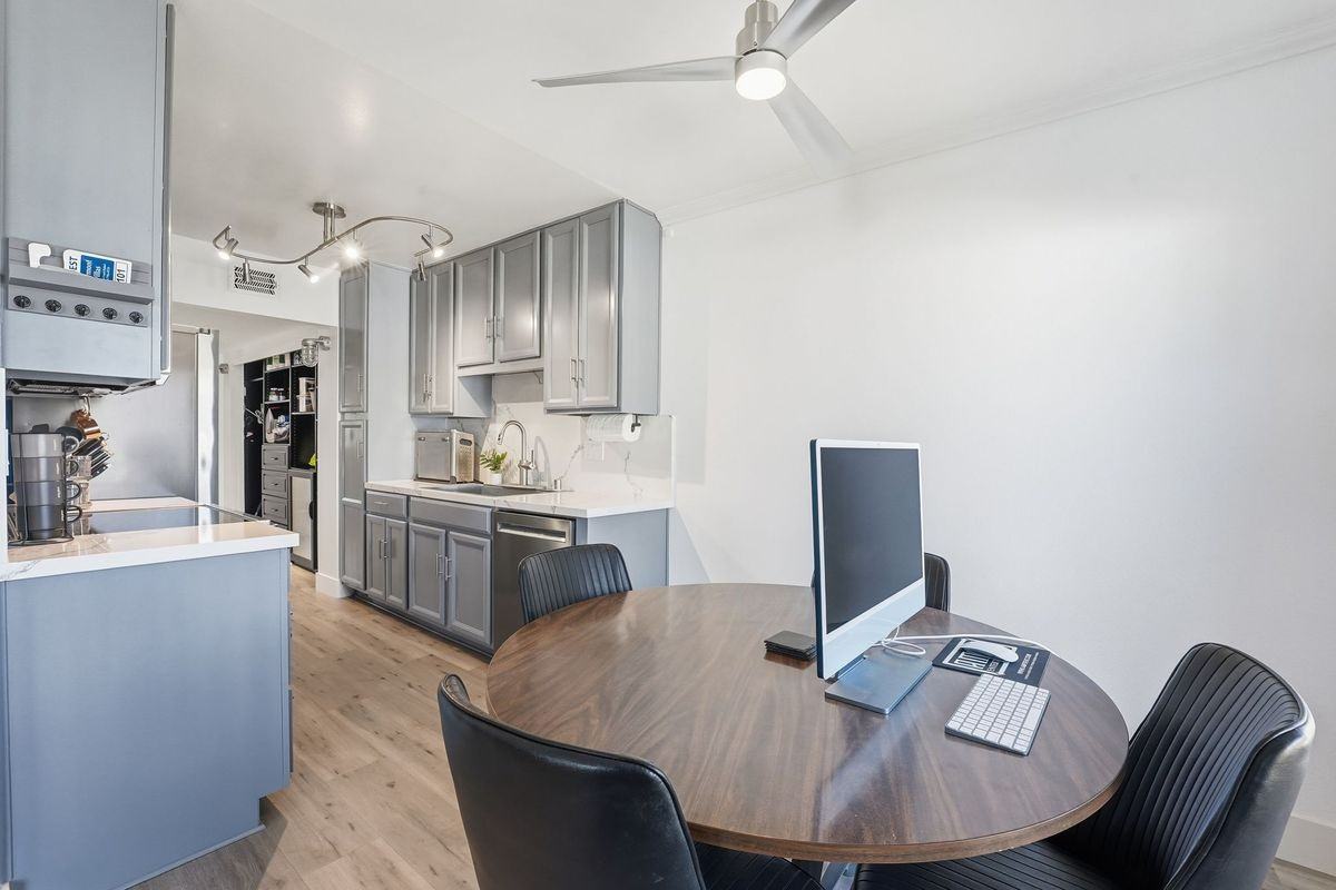 450 W Vermont Ave ##602 - Photo 6 of 23