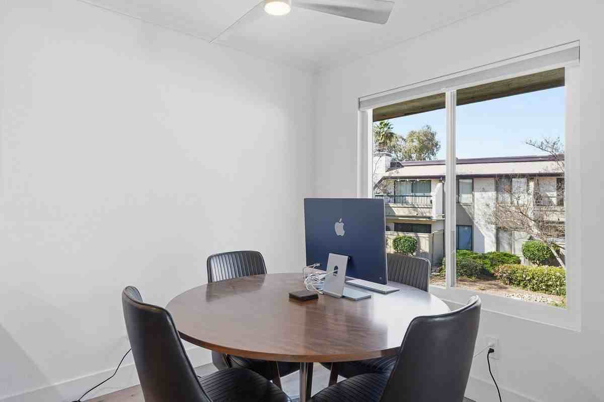 450 W Vermont Ave ##602 - Photo 7 of 23