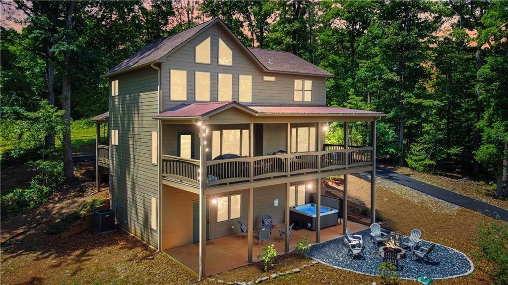 196 Grayson Pt - Photo 2 of 50