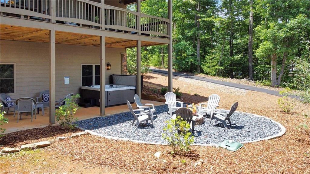 196 Grayson Pt - Photo 3 of 50