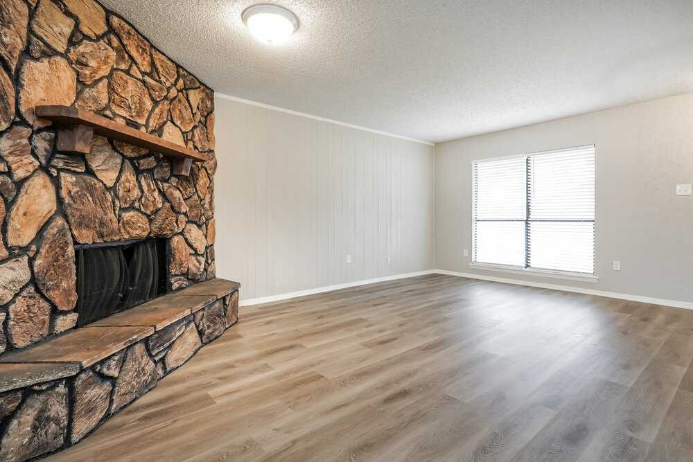 6628 Brookdale Dr - Photo 5 of 16