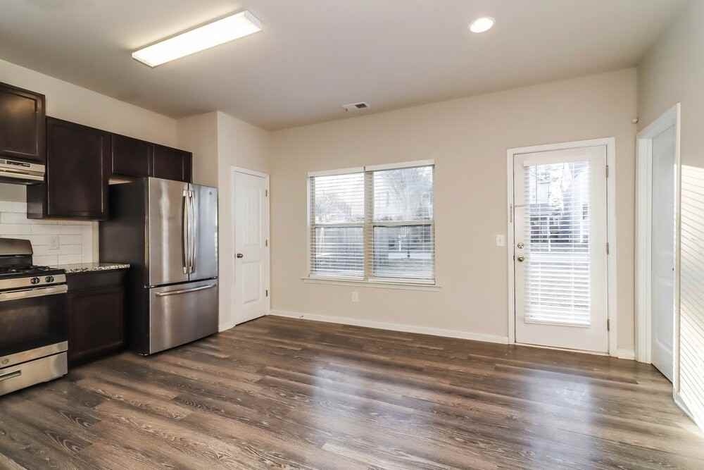 143 Preserve Dr - Photo 7 of 17