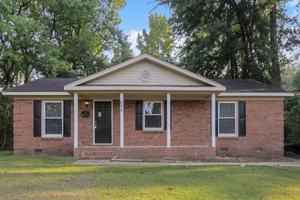 featured image of 624 Dobson Dr