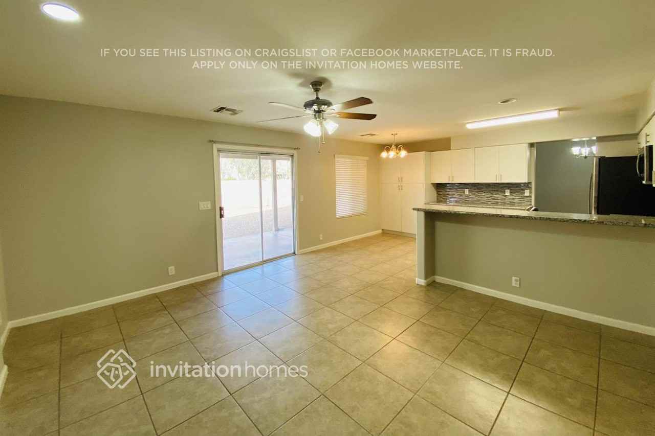 2458 E Jasper Dr - Photo 3 of 19