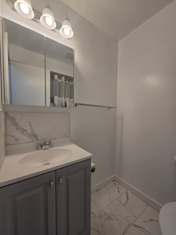 1724 Rachael St #B - Photo 2 of 18