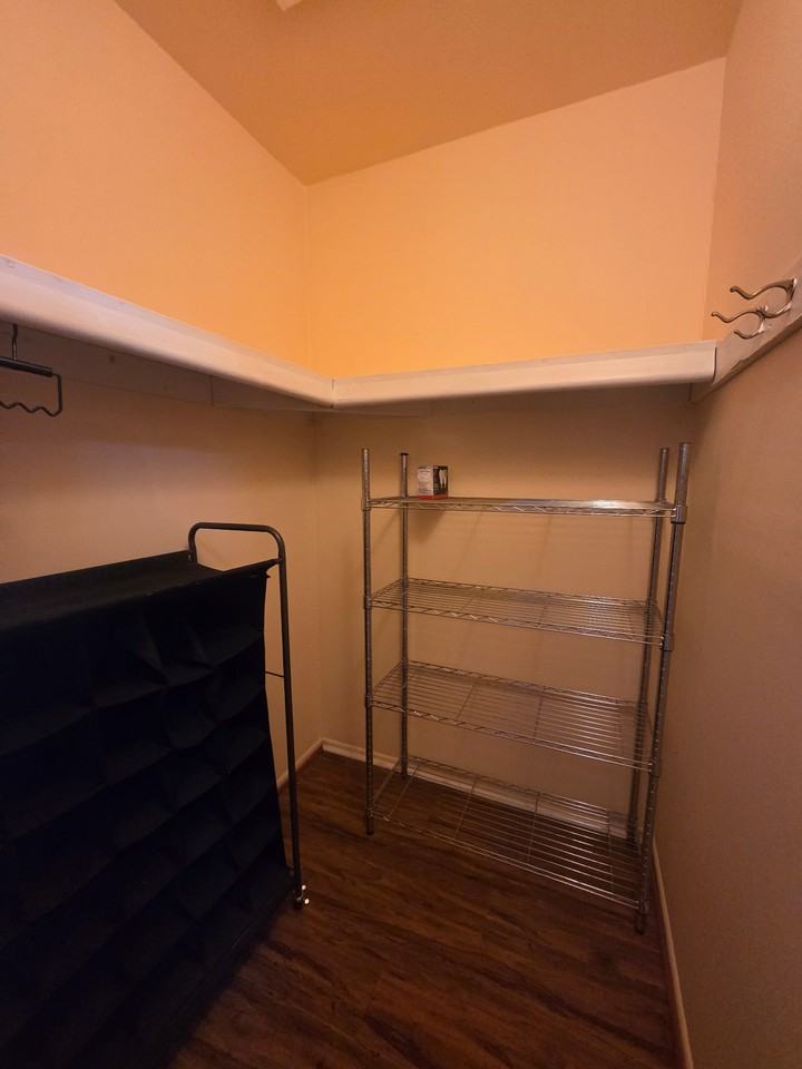 1724 Rachael St #B - Photo 5 of 18