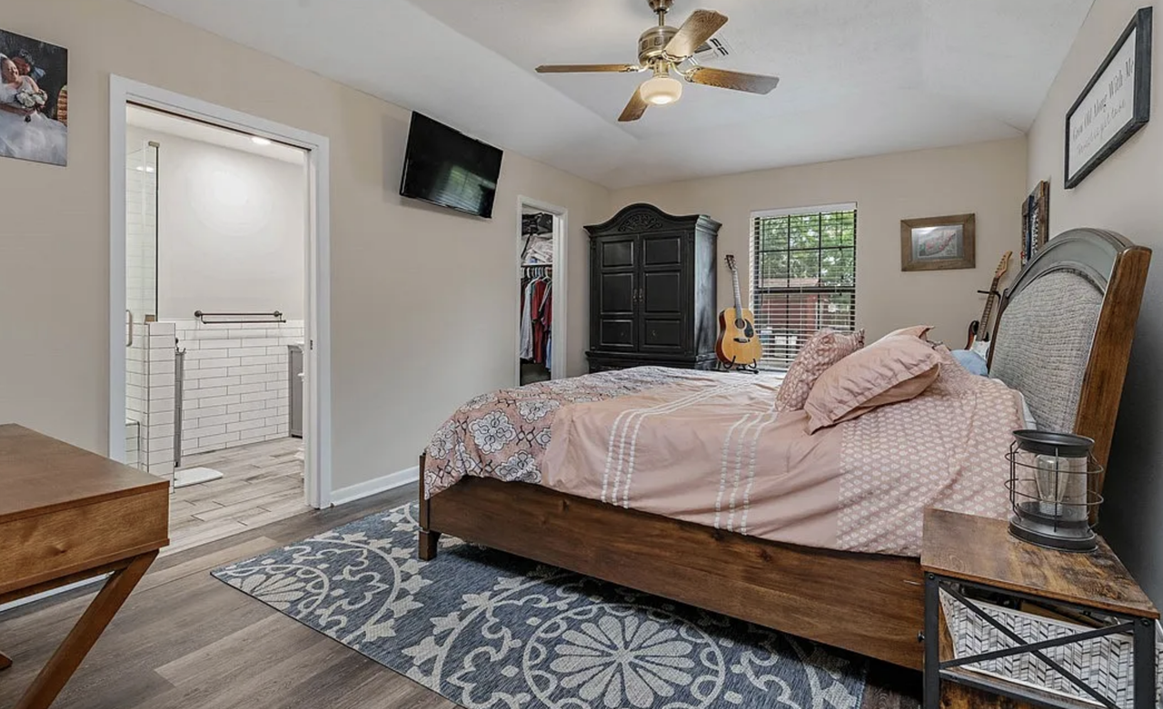 3812 Brockhampton Dr #NA - Photo 5 of 11