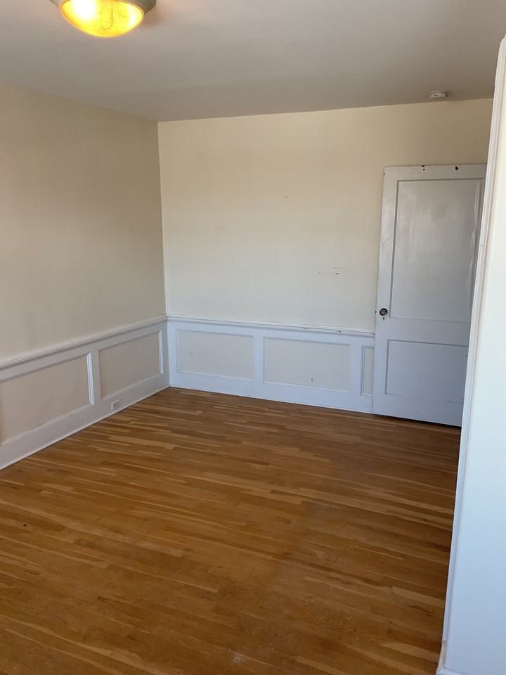 4 Provost Sq #1 - Photo 2 of 5