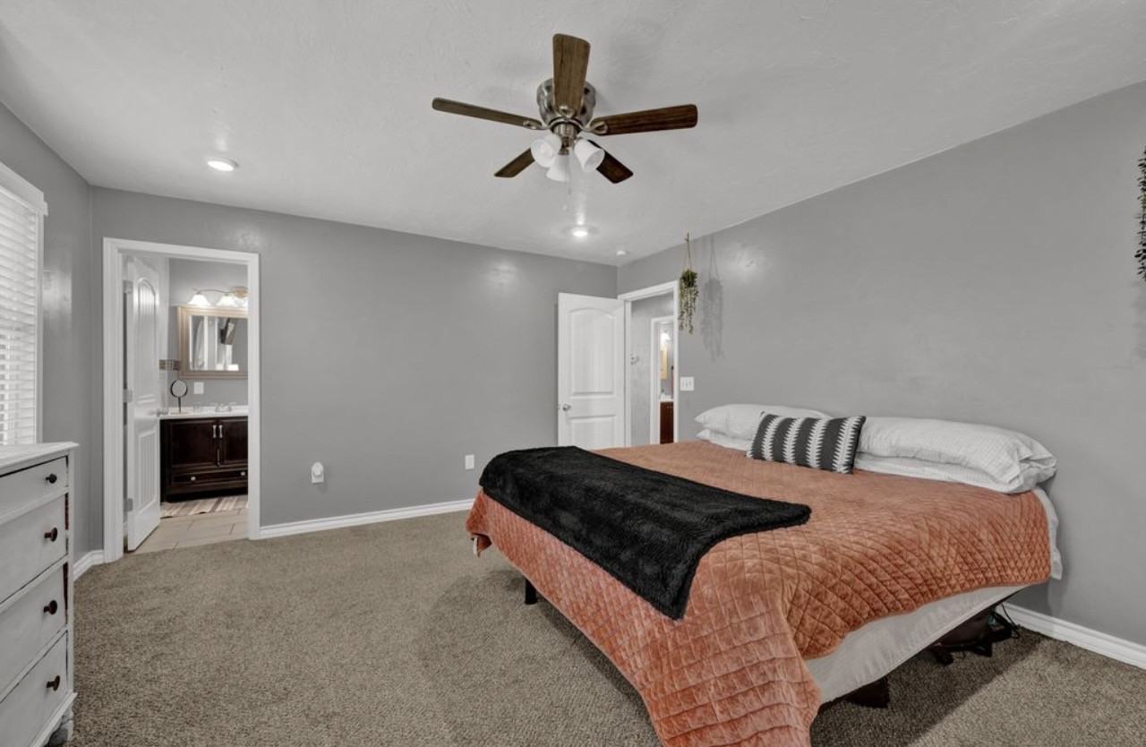 13275 S Georgia St #NA - Photo 4 of 12