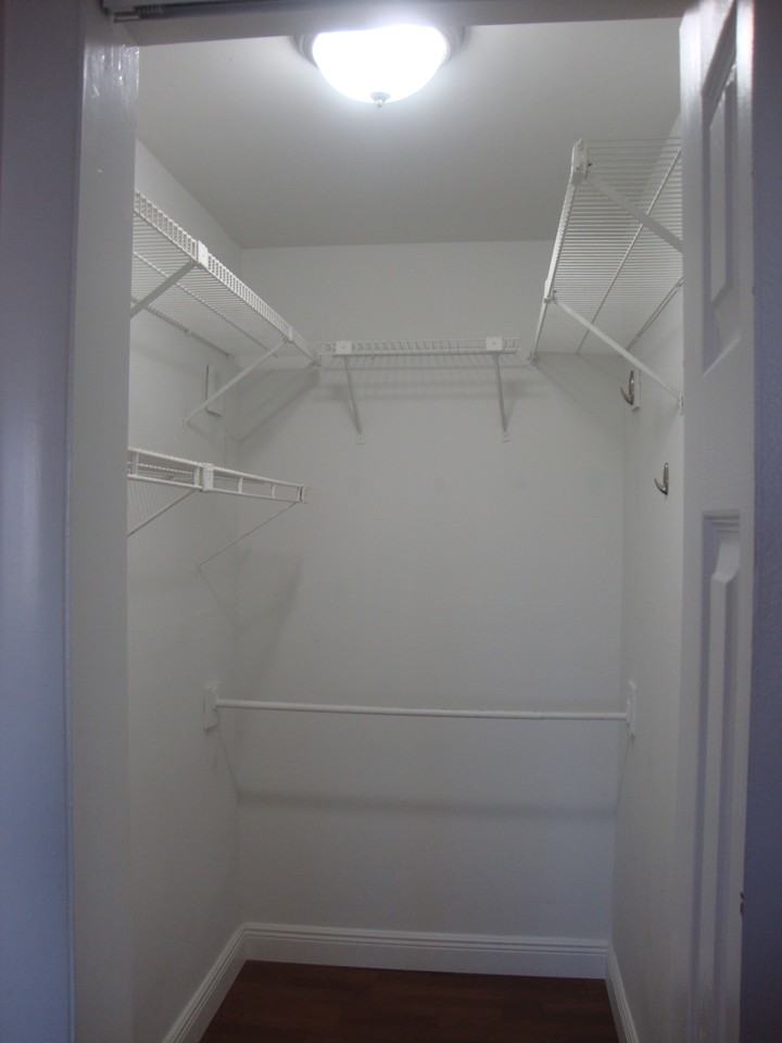 665 Enfield St #B12 - Photo 6 of 22