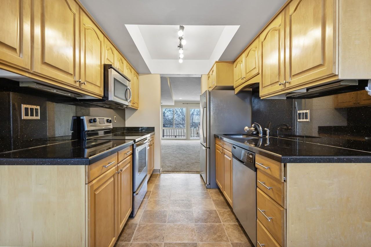 5268 S Gravenstein Park - Photo 6 of 28