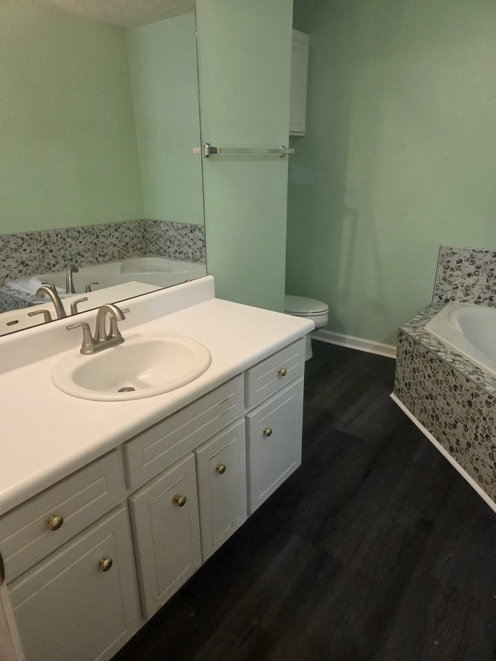 40 Harbour Lake Dr #NA - Photo 3 of 14